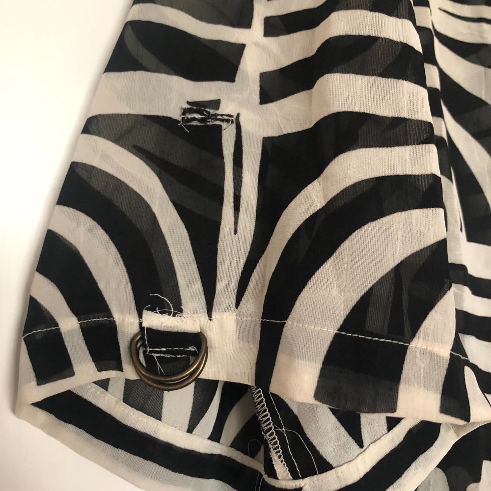 UNISEX Vintage Black + White Pattern Button Up - Picture 2 of 4